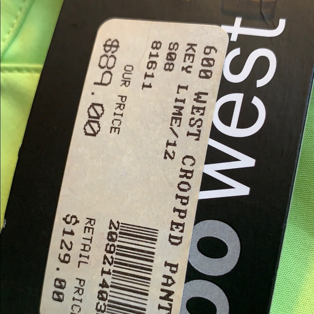 Lime green pedal pushers or cropped pants